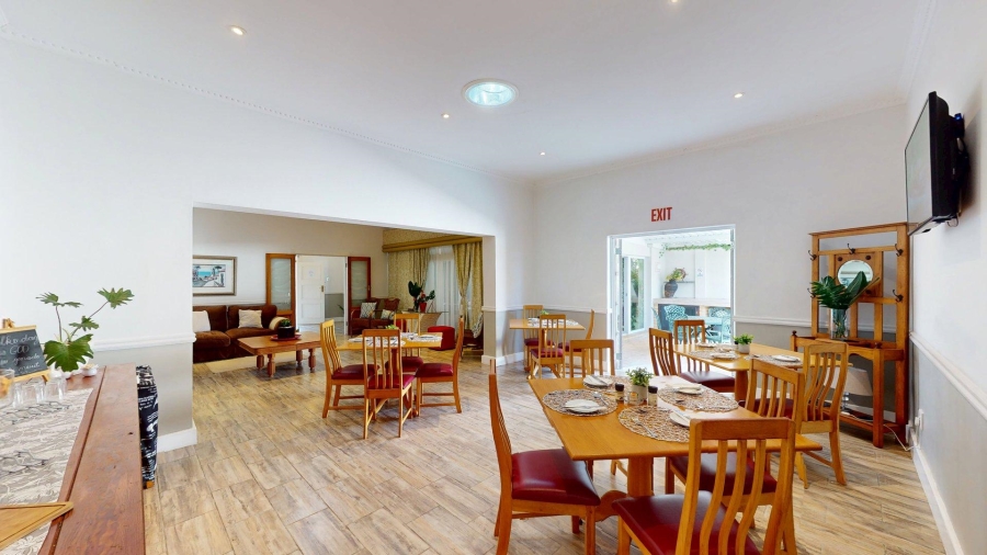 8 Bedroom Property for Sale in Summerstrand Eastern Cape